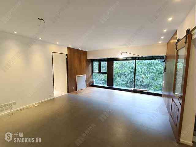 Mid Levels Central - Tavistock II 01