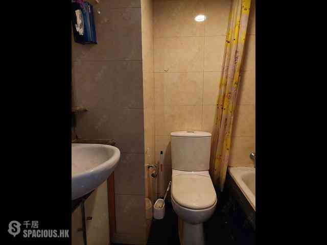 Kennedy Town - The Merton Tower 3 06