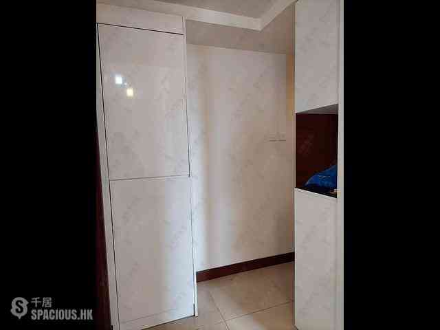 Kennedy Town - The Merton Tower 3 08