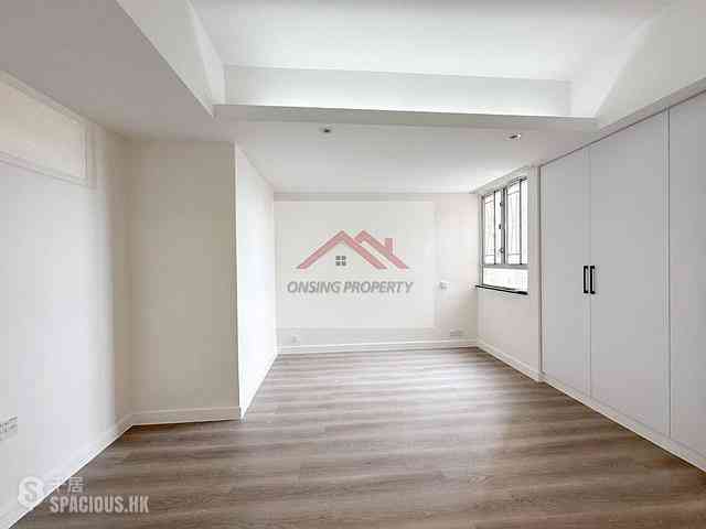 Mid Levels West - Realty Gardens 06