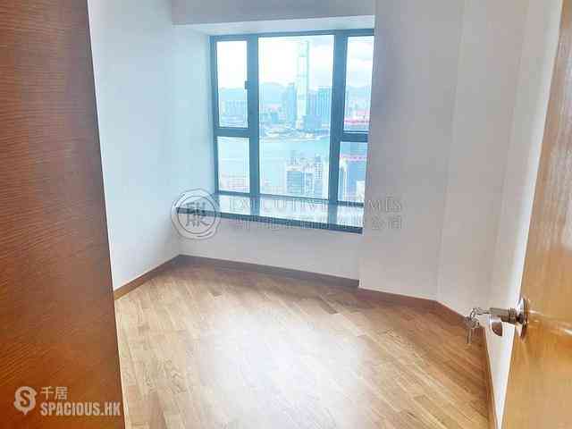 Mid Levels West - 80 Robinson Road 02