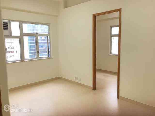 Wan Chai - Ying King Building (Mansion) 01