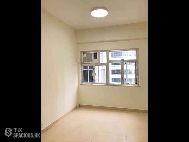 Wan Chai - Ying King Building (Mansion) 02