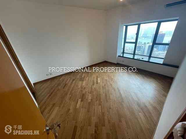 Mid Levels West - 80 Robinson Road 02
