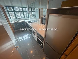 Mid Levels West - 80 Robinson Road 05