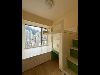 Sai Ying Pun - Island Crest 09