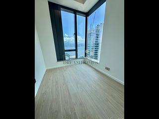 Sai Ying Pun - Des Voeux W Residence 05