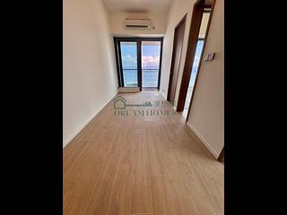 Sai Ying Pun - Des Voeux W Residence 02