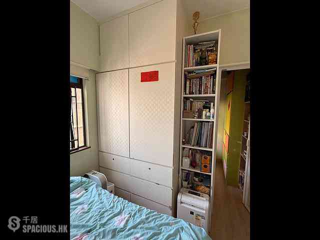 Sai Ying Pun - Tong Nam Mansion 06