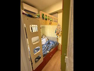 Sai Ying Pun - Tong Nam Mansion 07