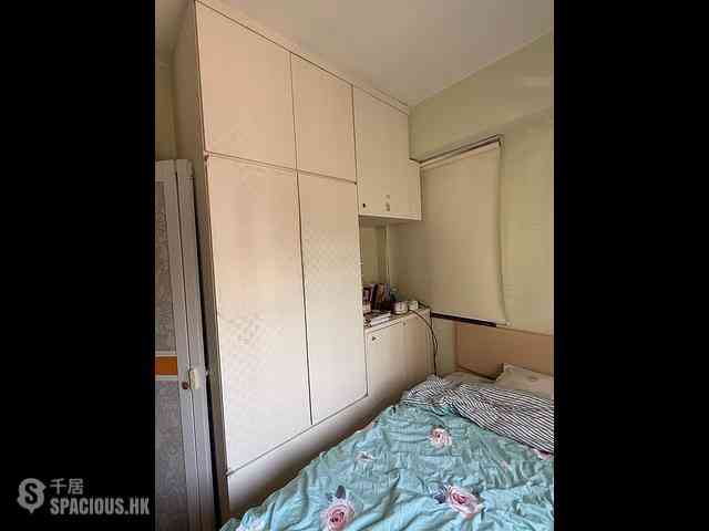 Sai Ying Pun - Tong Nam Mansion 09