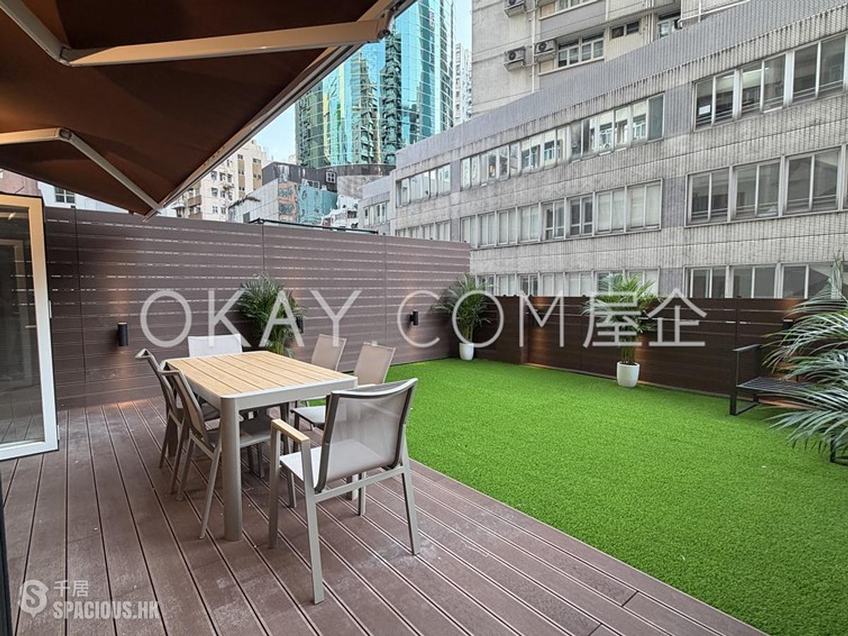 Wan Chai - Wing Tak Building 01