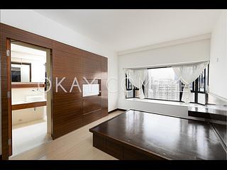 Happy Valley - Beverly Hill 06