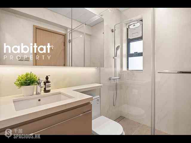 Mid Levels Central - Elegant Terrace 13