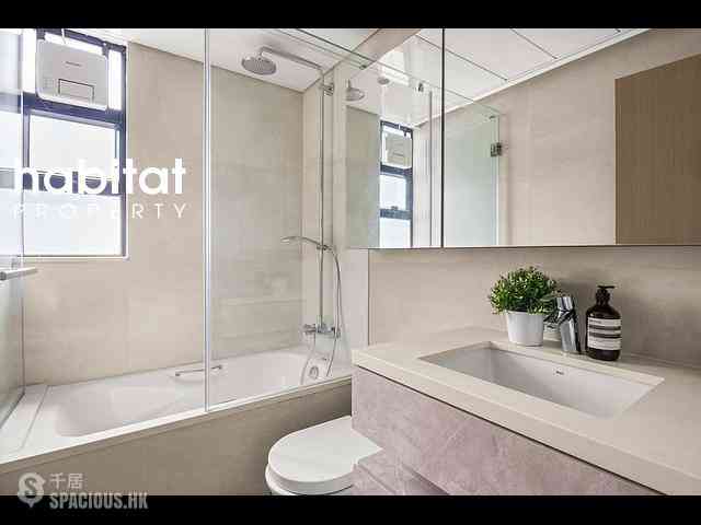 Mid Levels Central - Elegant Terrace 17