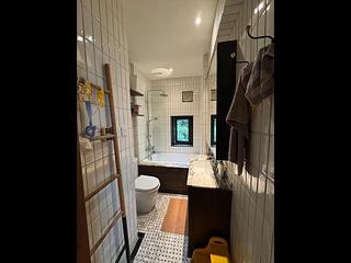 Pok Fu Lam - La Clare Mansion 06