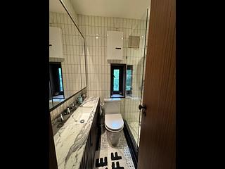 Pok Fu Lam - La Clare Mansion 07