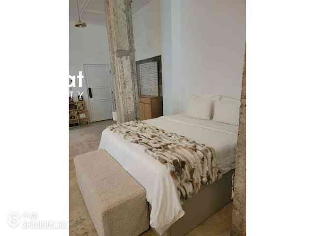 Sai Ying Pun - 35, Bonham Road 06