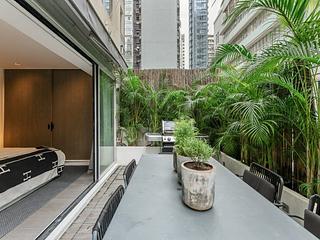 Sai Ying Pun - Hang Sing Mansion 03