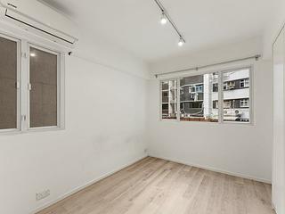 Soho - Caravan Court 06
