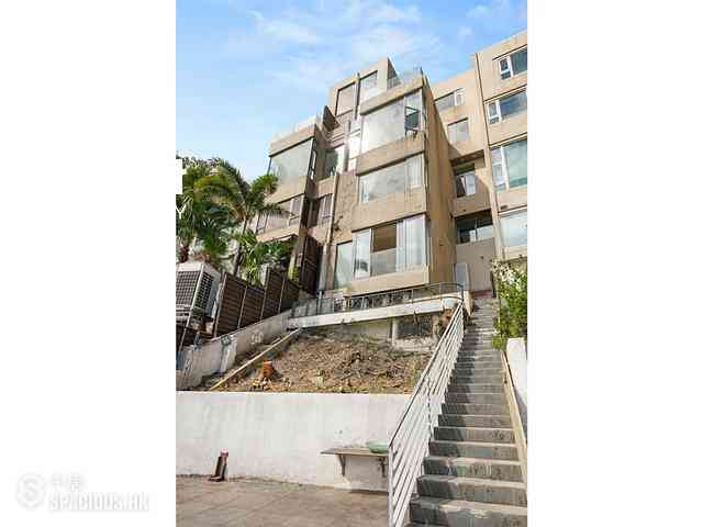 Repulse Bay - The Beachfront 19