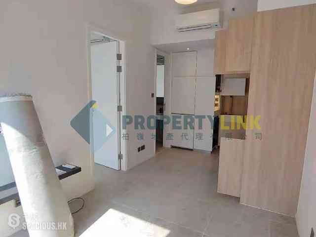 Sai Ying Pun - Bohemian House 02