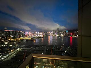 West Kowloon - The Arch Sky Tower (Block 1) 04