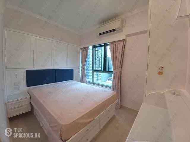 Wan Chai - Royal Court 06