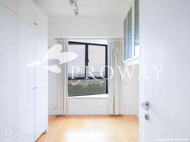 Repulse Bay - The Brentwood 07