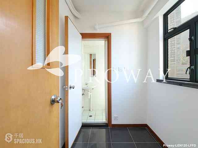 Mid Levels West - 80 Robinson Road 10