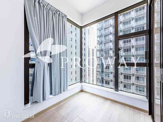 Sai Ying Pun - Two・Artlane 05