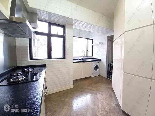 Mid Levels East - Camelot Heights 05