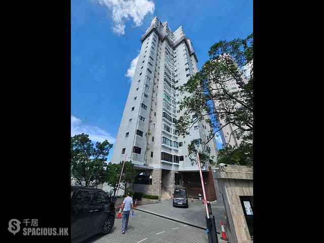 Mid Levels East - Bowen Place 12