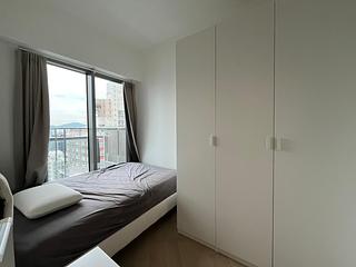 Sai Ying Pun - King's Hill 02