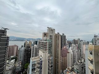 Sai Ying Pun - King's Hill 09