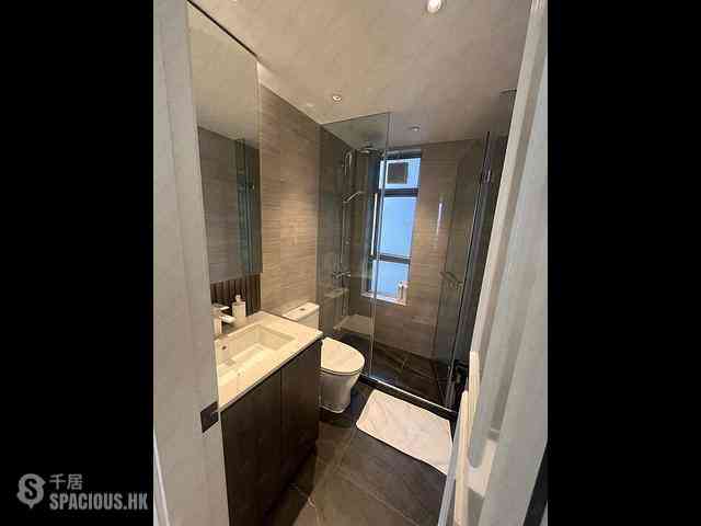 Sai Ying Pun - Island Crest Block 2 06