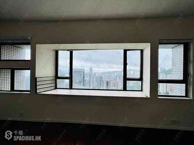 Mid Levels Central - Birchwood Place 09