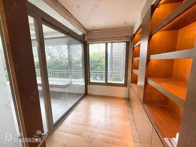 Mid Levels Central - Kam Yuen Mansion 19