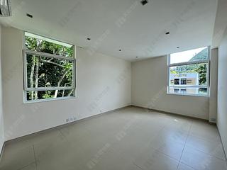 Shouson Hill - Country Villa 05