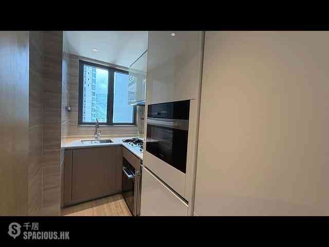 Wong Chuk Hang - The Southside Phase 1 Southland Tower 2A 07