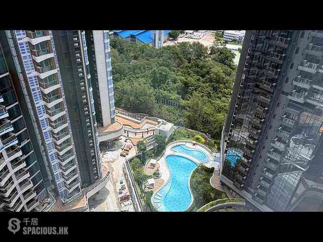 Wong Chuk Hang - The Southside Phase 1 Southland Tower 2A 01