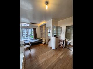 Shek Tong Tsui - Fortune Villa 02
