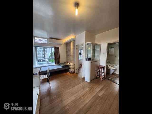 Shek Tong Tsui - Fortune Villa 02