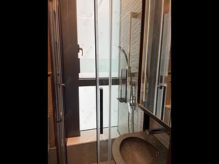 Sai Ying Pun - Two・Artlane 18