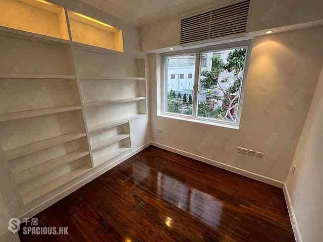 Mid Levels Central - Kam Fai Mansion 06