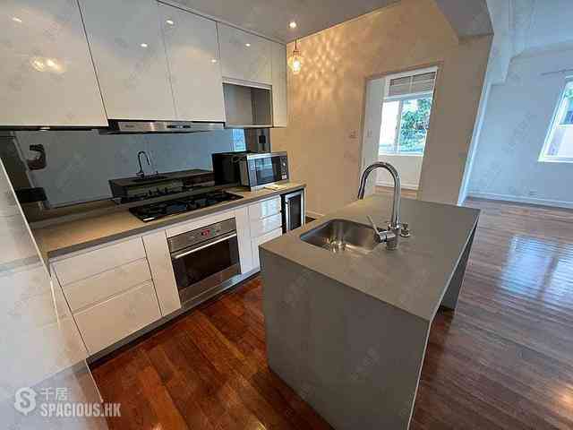 Mid Levels Central - Kam Fai Mansion 10