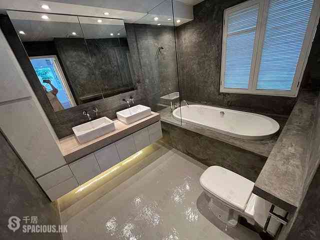 Mid Levels Central - Kam Fai Mansion 14