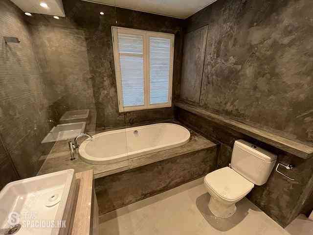 Mid Levels Central - Kam Fai Mansion 15