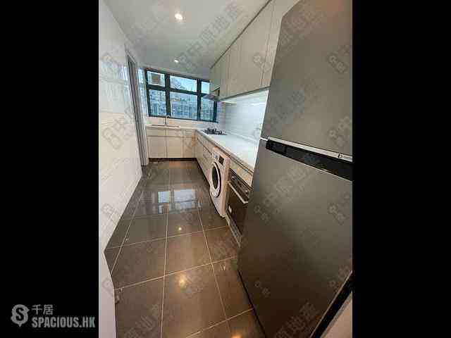 Mid Levels West - 80 Robinson Road 09