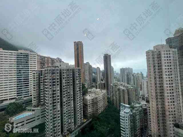 Mid Levels West - 80 Robinson Road 17